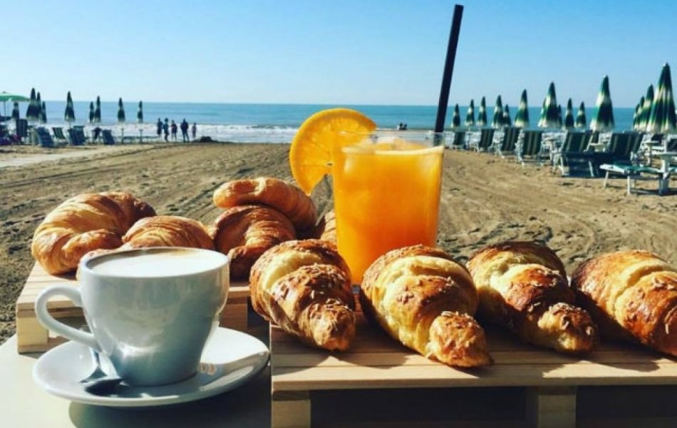 Bed&BreakFast + Beach